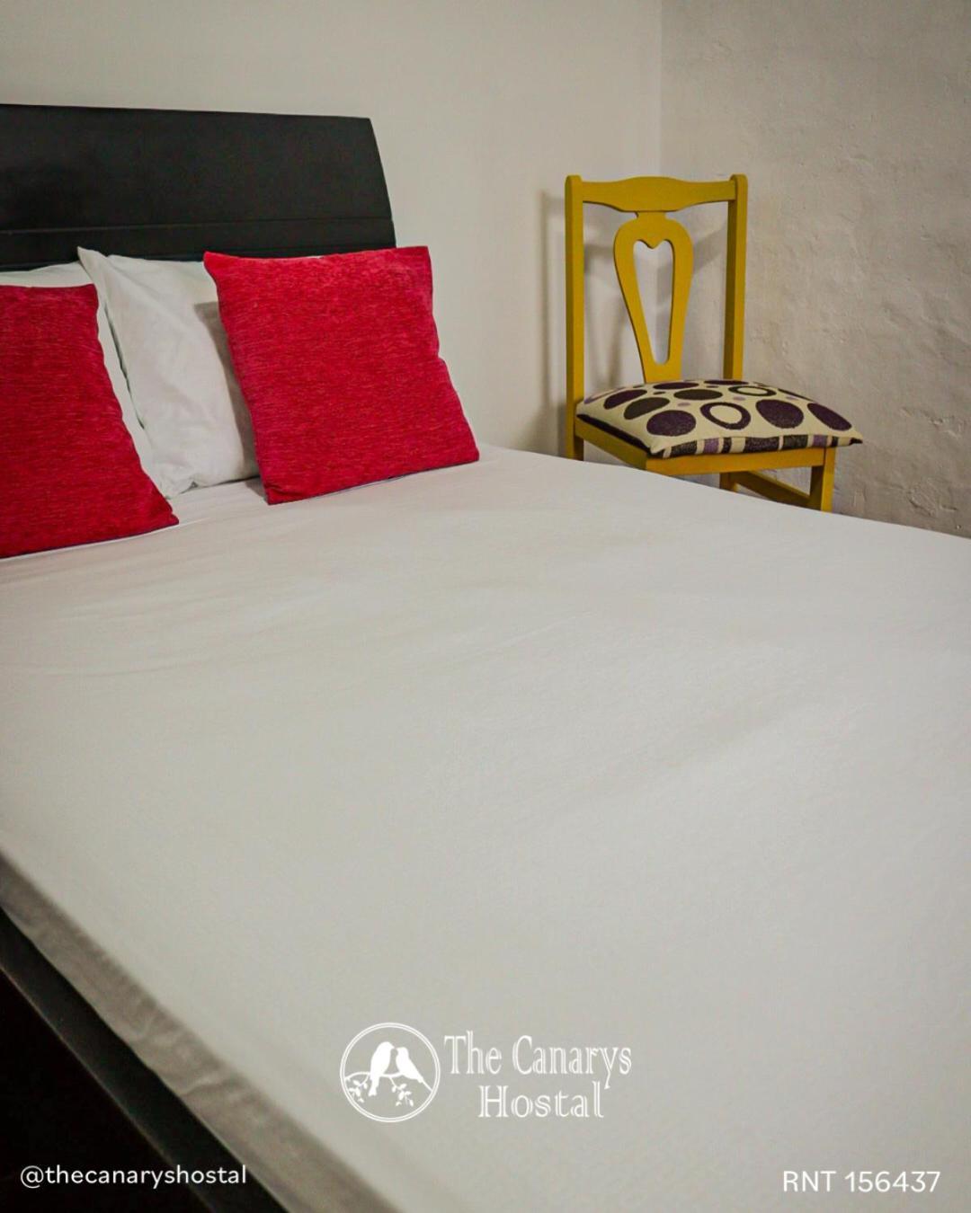 The Canarys Hostal Santa Rosa de Cabal Exterior foto